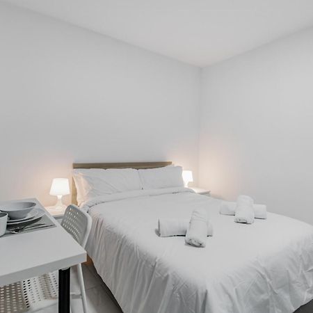 Las Palmas Comfort Rooms エクステリア 写真