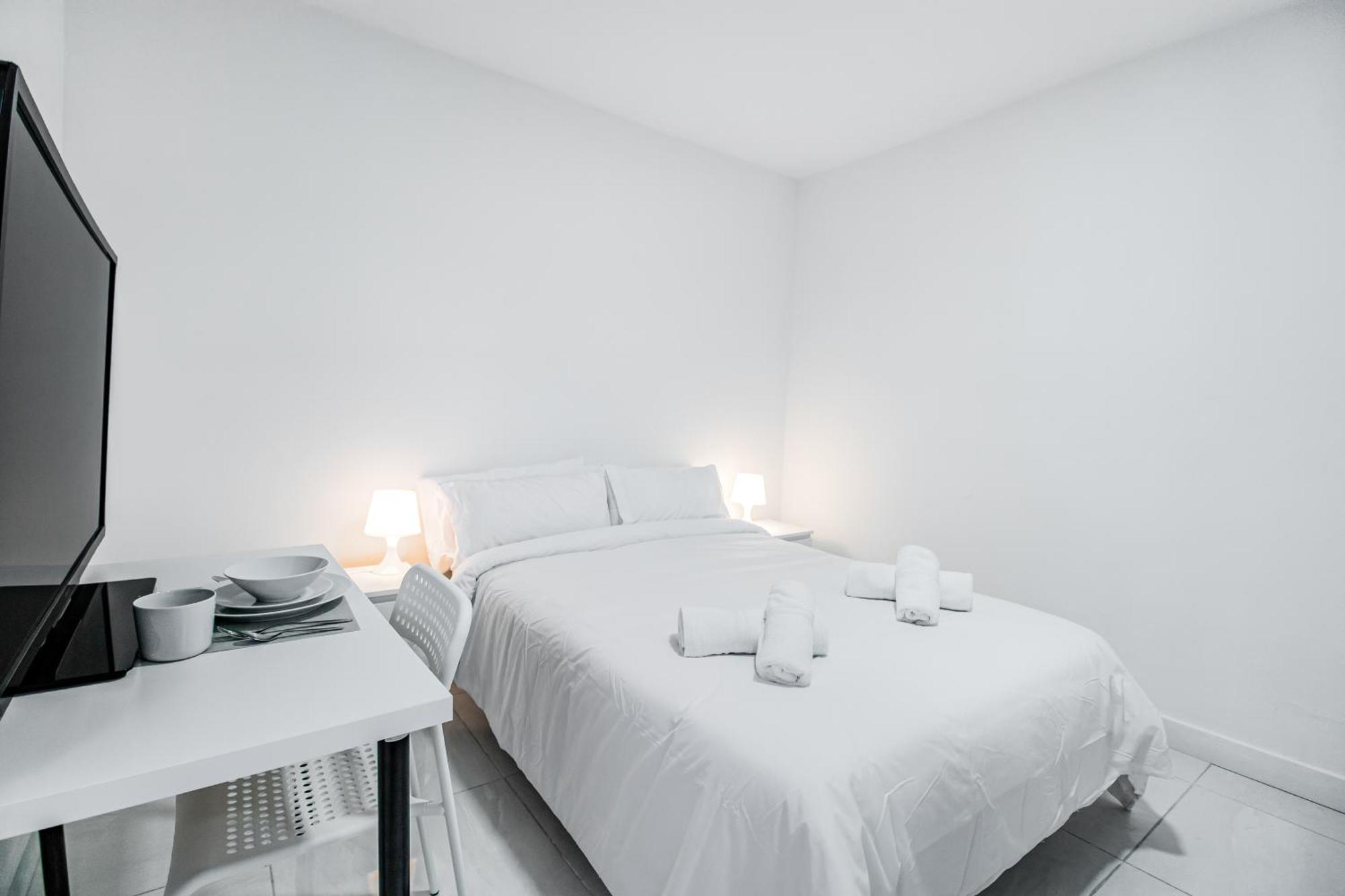 Las Palmas Comfort Rooms エクステリア 写真