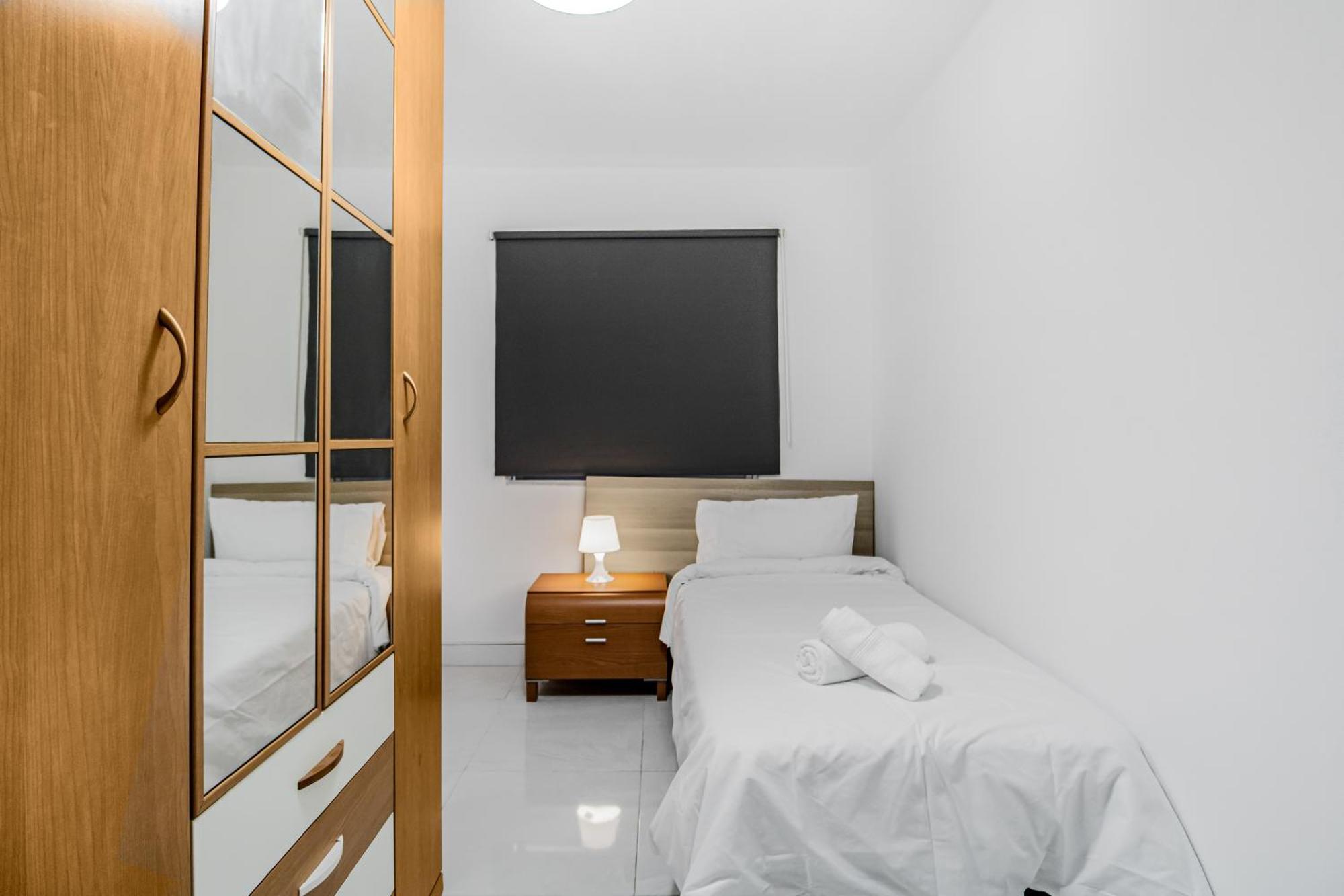 Las Palmas Comfort Rooms エクステリア 写真