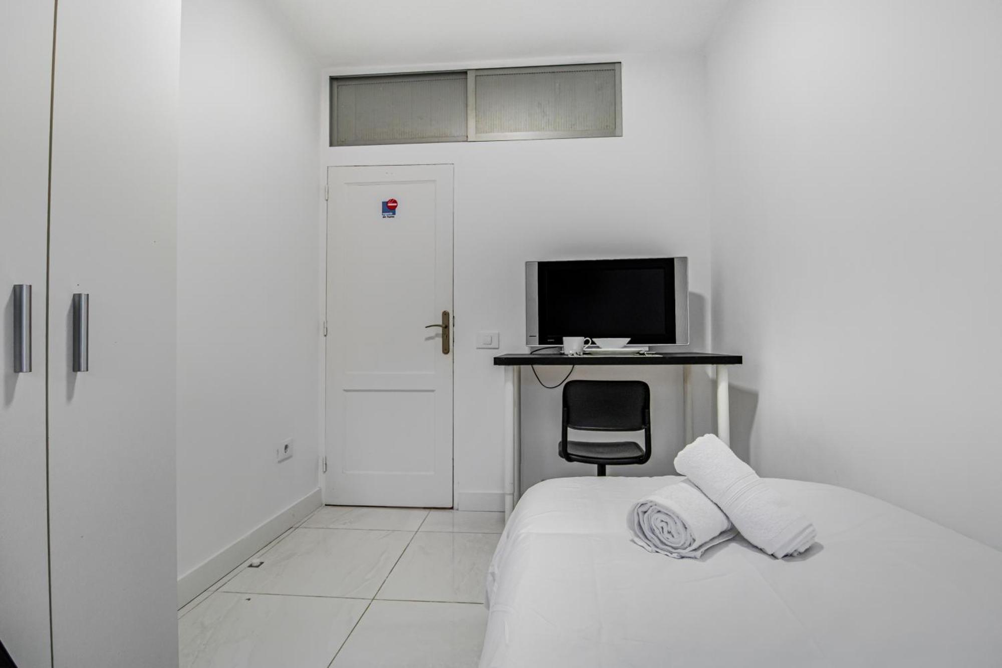 Las Palmas Comfort Rooms エクステリア 写真