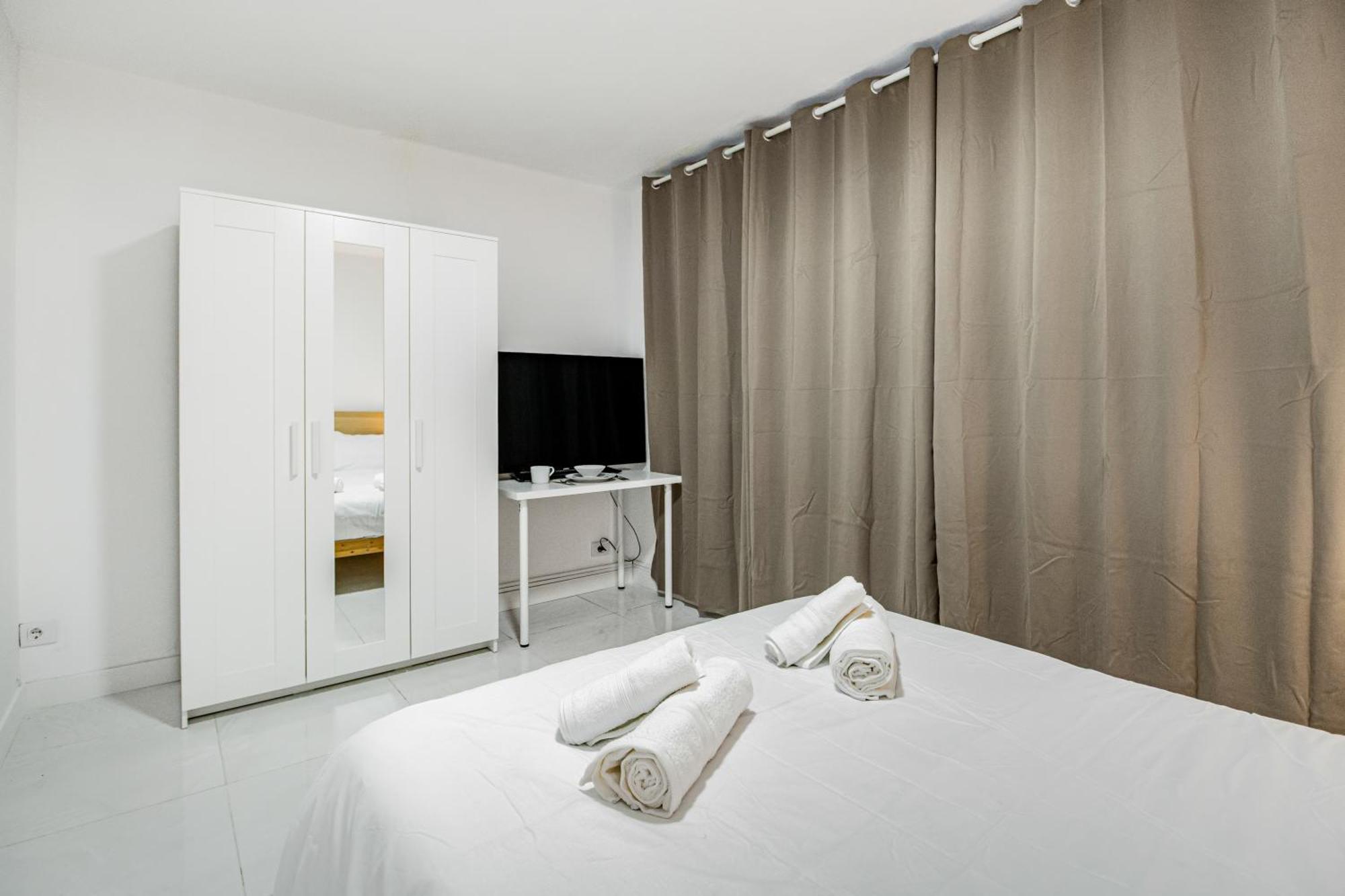 Las Palmas Comfort Rooms エクステリア 写真