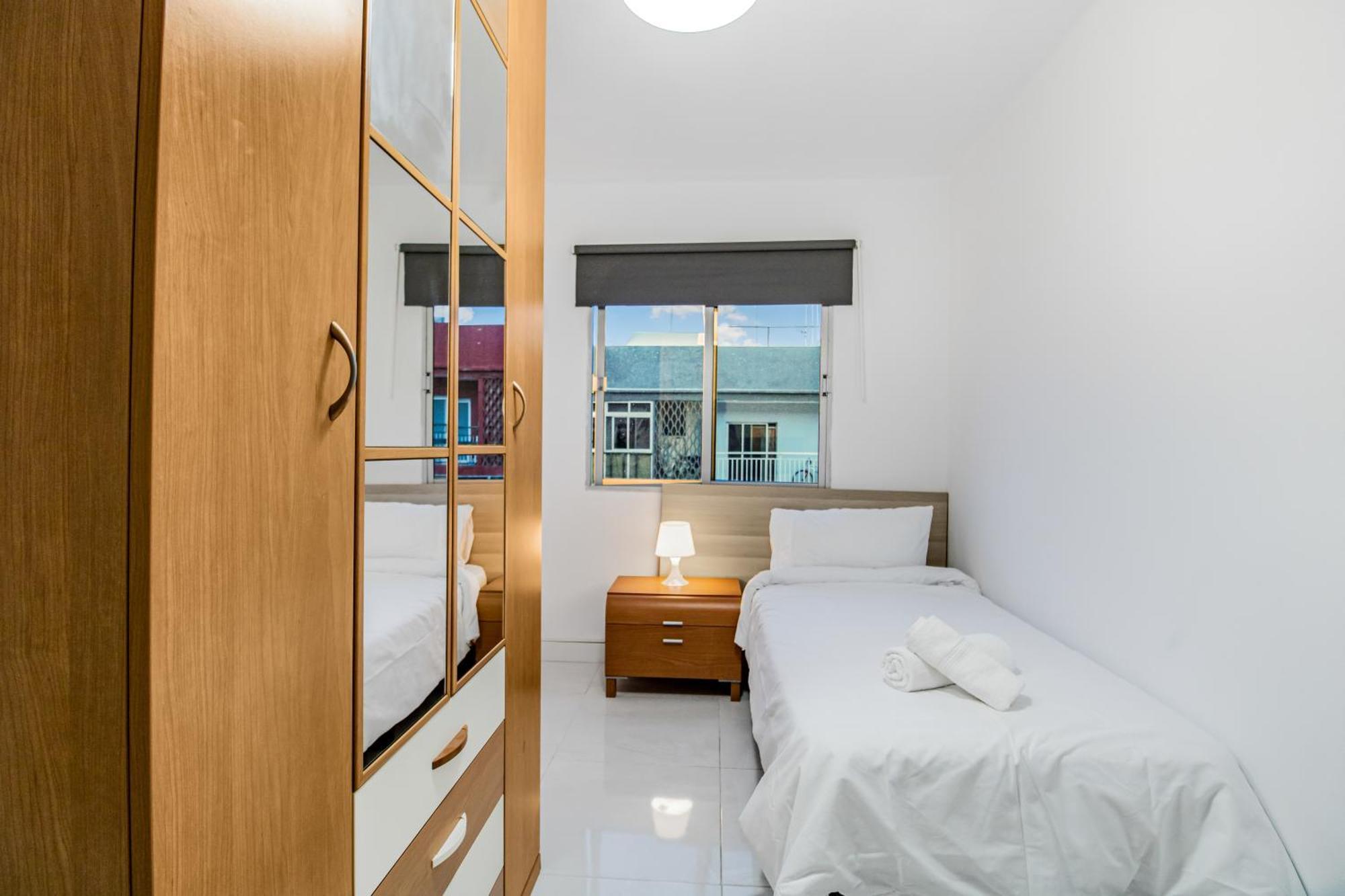 Las Palmas Comfort Rooms エクステリア 写真